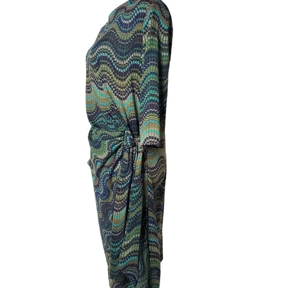 RUCHED Dress with three Quarter Sleeve, Crewneck, Side Tie, Bubble Wave Pattern - Picture 3 of 10